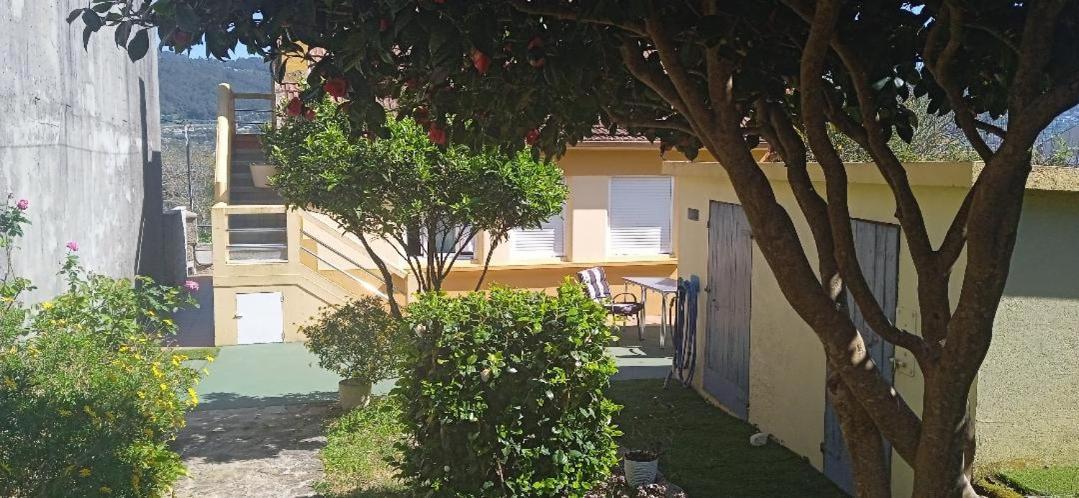 Casita Con Terreno A 10 Minutos Del Centro De Vigo Villa โมอาญา ภายนอก รูปภาพ